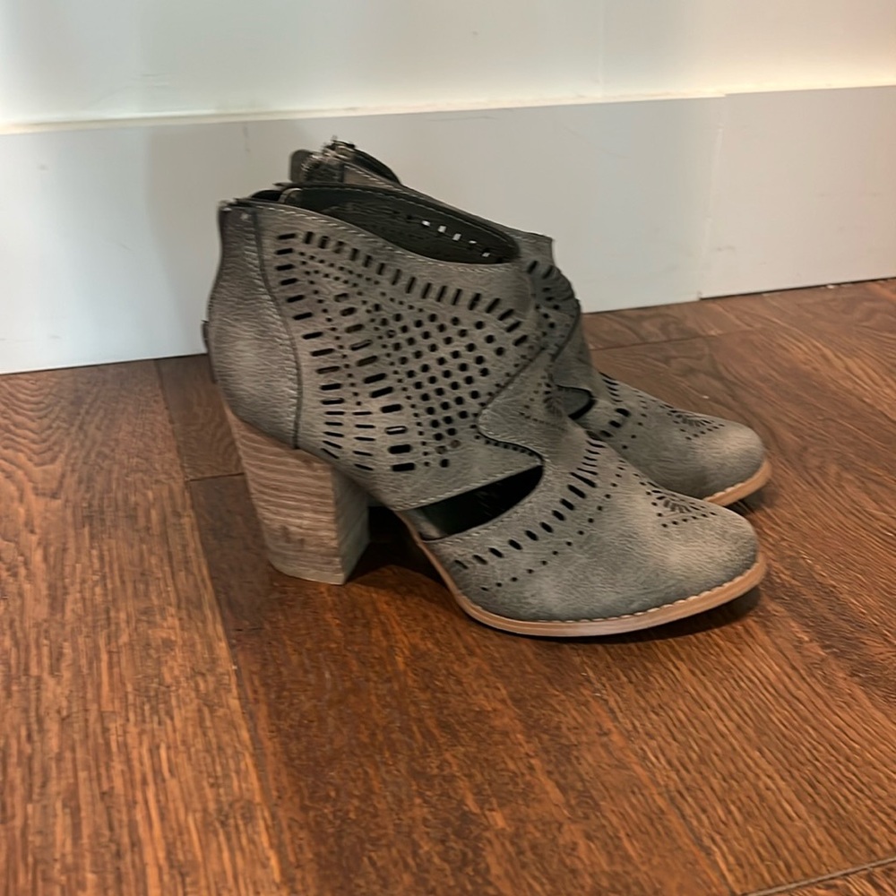 Women’s Booties